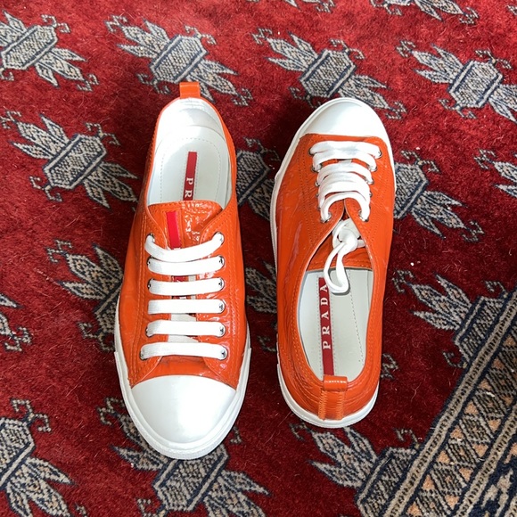 Prada | patent leather sneaker in orange | size EU 36 / US 7 - Picture 2 of 9